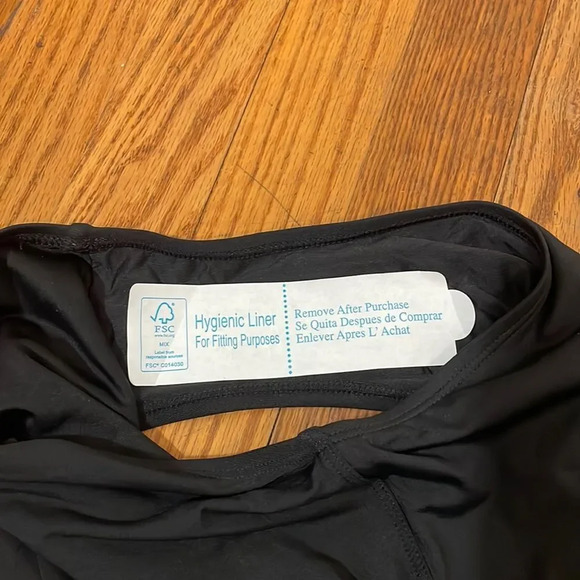 Andie The Full Coverage Tulum One Piece Swimsuit Black Size XS NWT - Picture 7 of 7